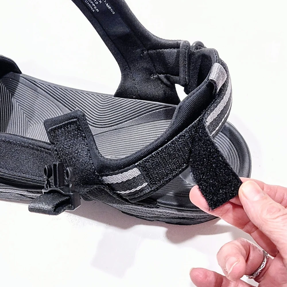 G. H. Bass Trek Sporty Sandal Black Men's Size 13 Water Shoes Adjustable New